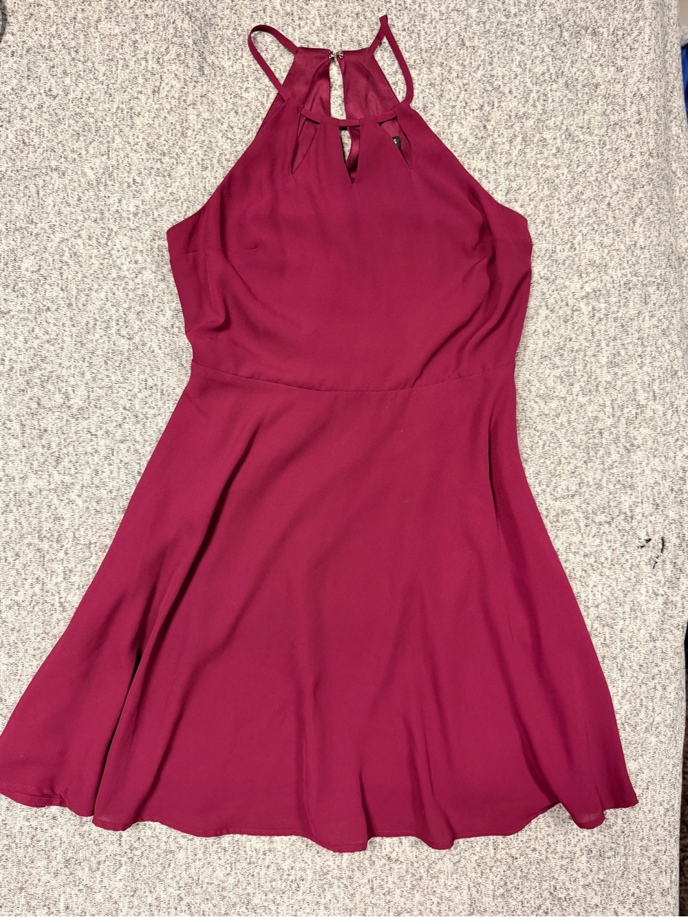 Sleeveless burgundy short Dress